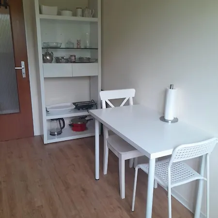 Schone 2 Zimmer Apartment *