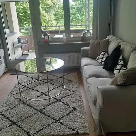 Schone 2 Zimmer Apartment *